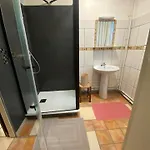 Les Du Hameau Des Deux Ailes 펜션 Précigné