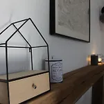 Les Du Hameau Des Deux Ailes 펜션 Précigné