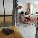 Les Du Hameau Des Deux Ailes 펜션