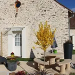 Les Du Hameau Des Deux Ailes 펜션 *