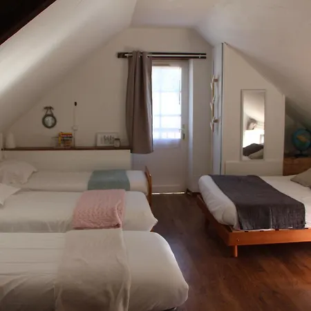 Les Du Hameau Des Deux Ailes Дом отдыха *