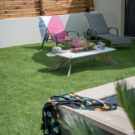 Les Du Hameau Des Deux Ailes * Пресинье